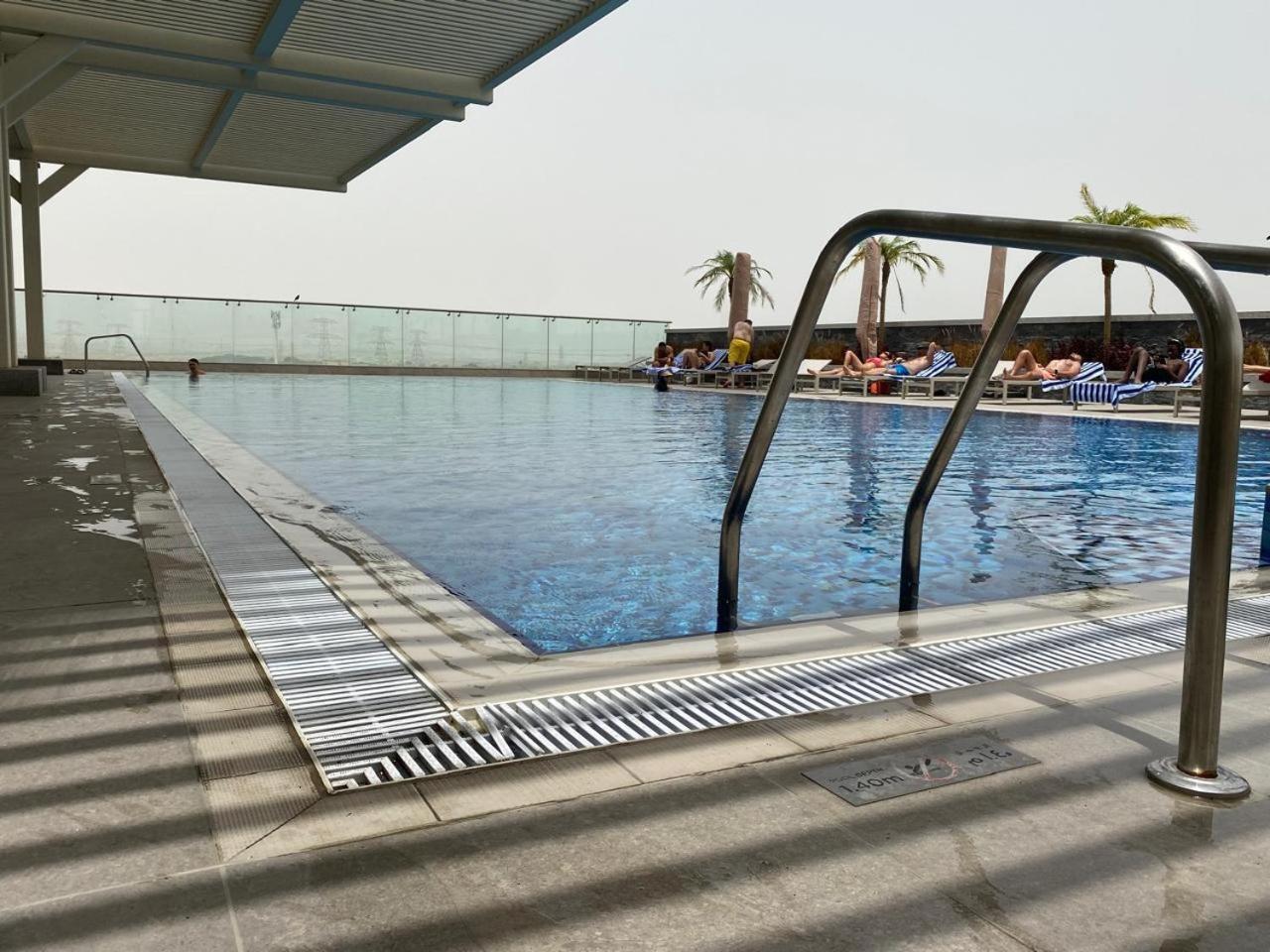 In Novotel Jvt Jumeirah Village Triangel Apartment Dubai