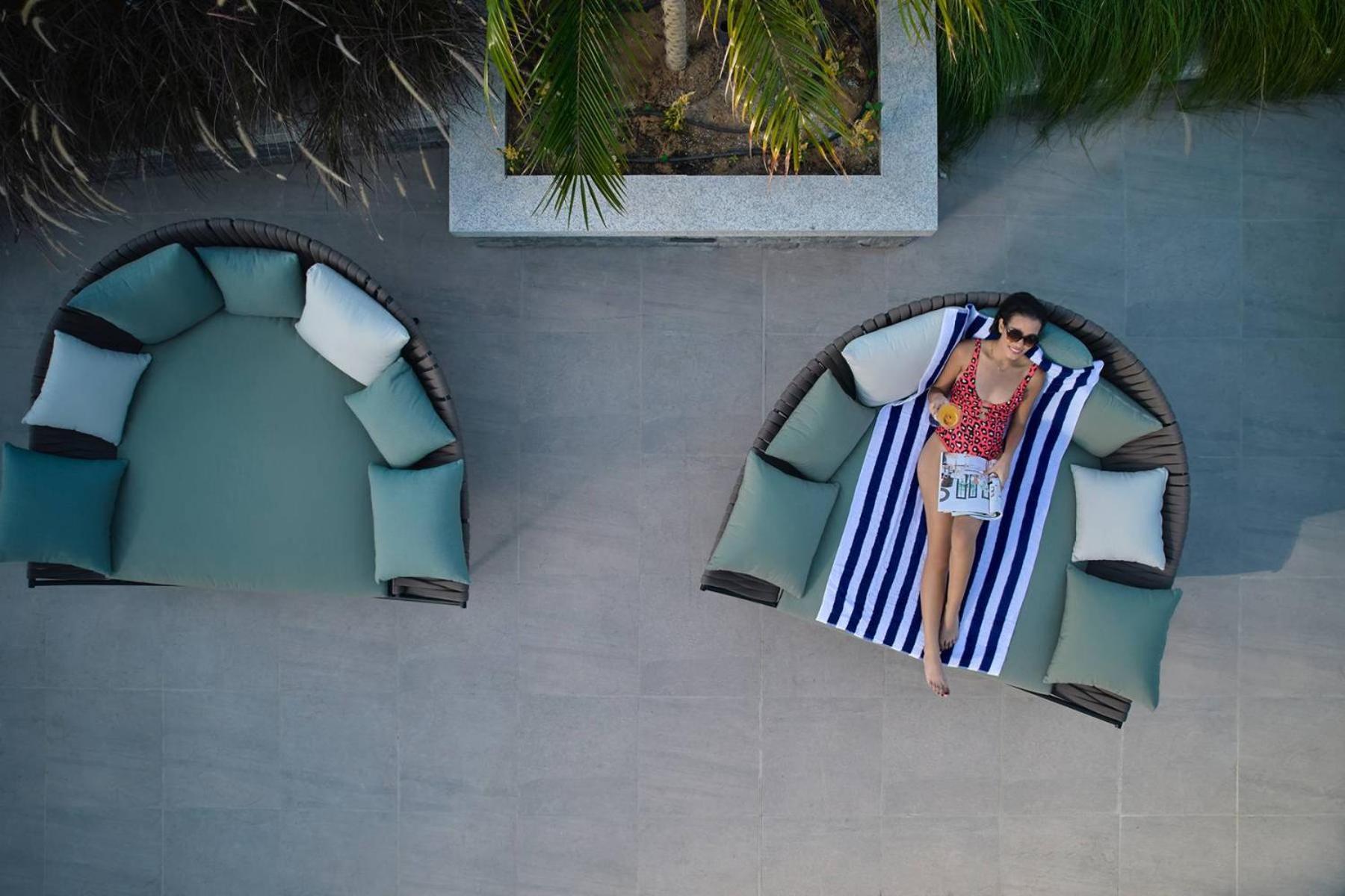 Apartment In Novotel Jvt Jumeirah Village Triangel Dubai