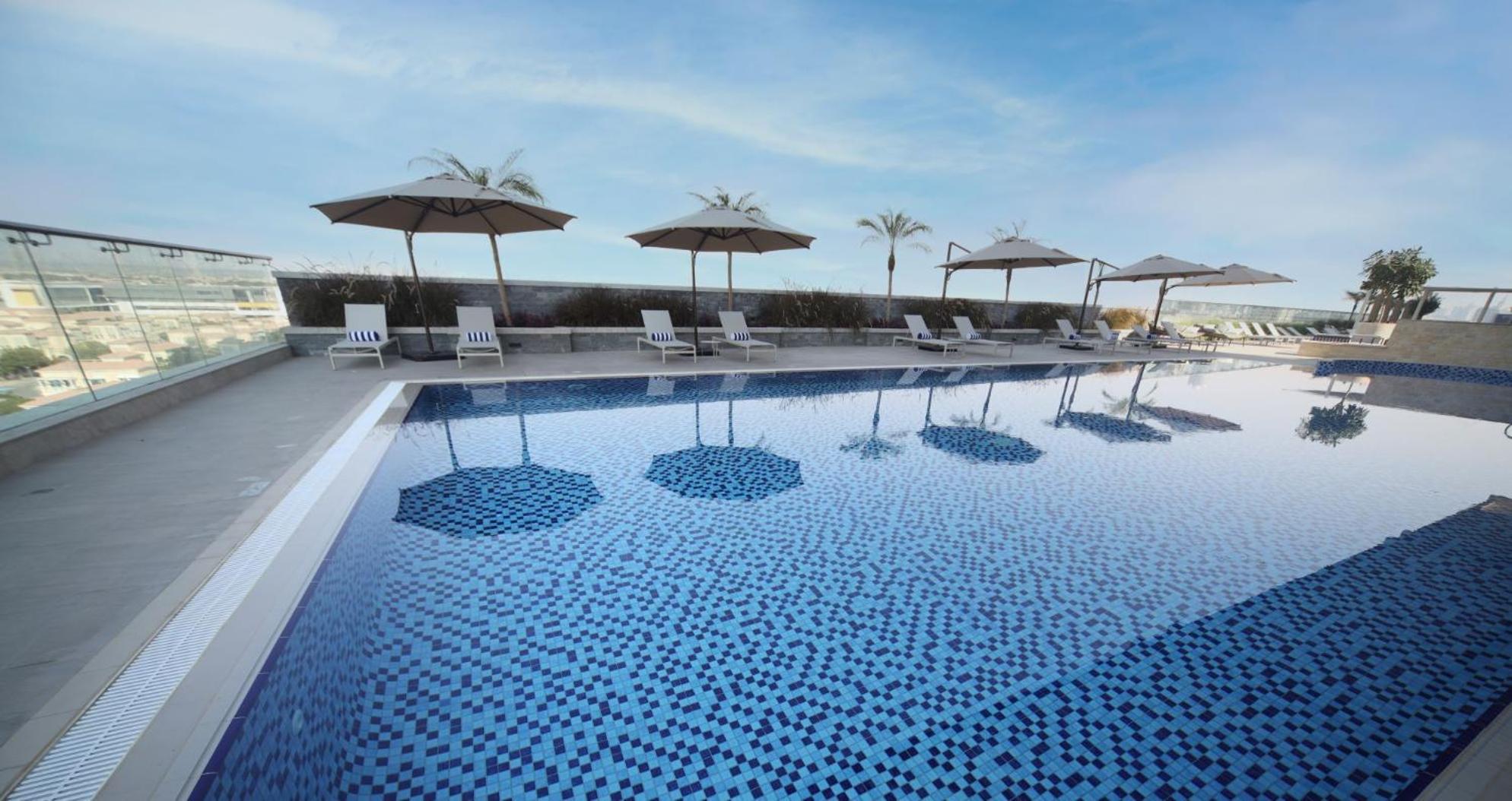 In Novotel Jvt Jumeirah Village Triangel Apartment *